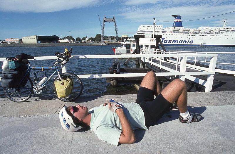 WT 0400 086-26 Australia.jpg